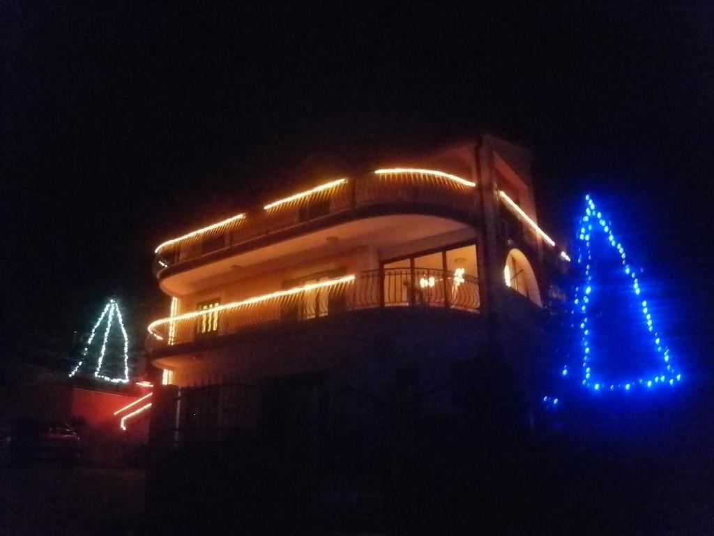 Apartments Ivona 2 Trogir Exterior photo